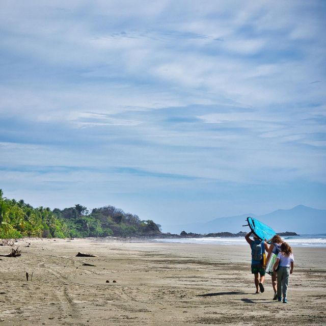 Gibt es einen besseren Ort um Surfen zu lernen? Danke an @nicoya_surf_school  für den tollen Unterricht. #puravida #costarica #nicoya #surfing #surfingcostarica #travelphotography #throwback #reiseerinnerungen #sabbatical #fernwehfamily #pacific #pacificocean